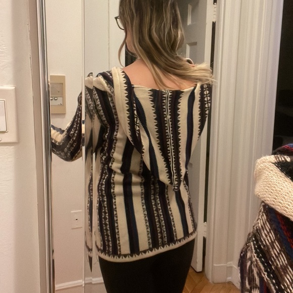 House of Harlow Hooded Sweater - Picture 2 of 6